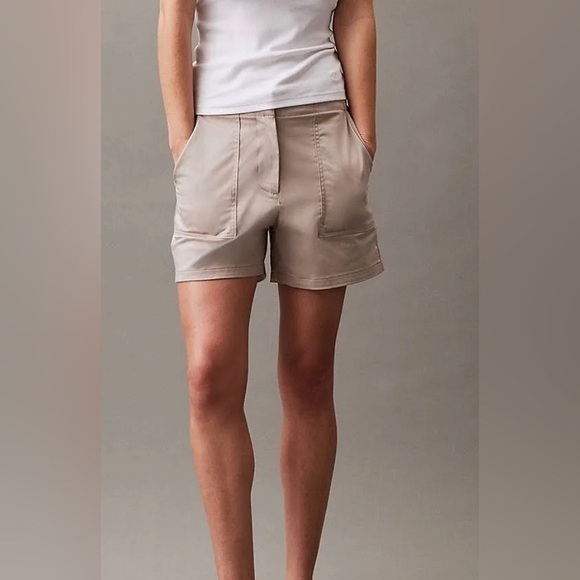 Calvin Klein Jeans Pants - Calvin Klein Shorts, Size 10 Color: Green military